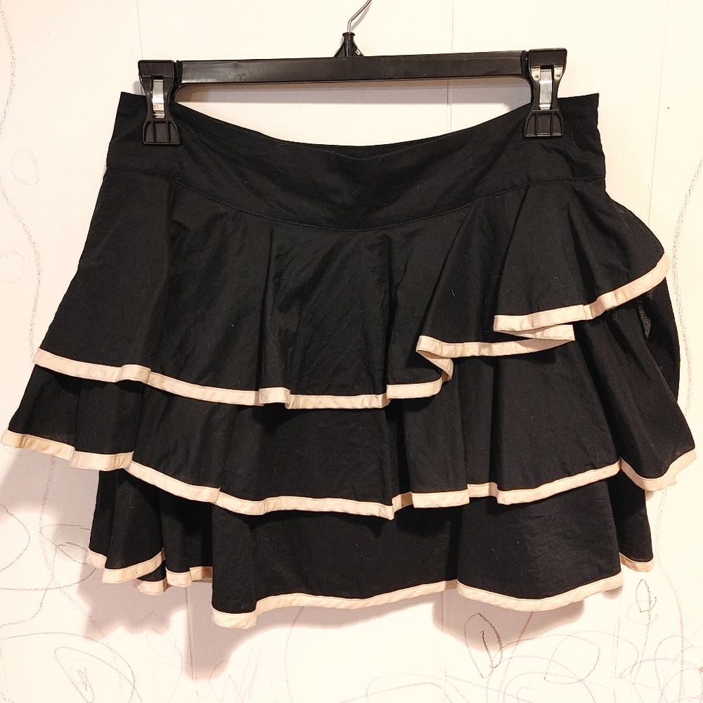 GO International black & white layered ruffle mini skirt size 5